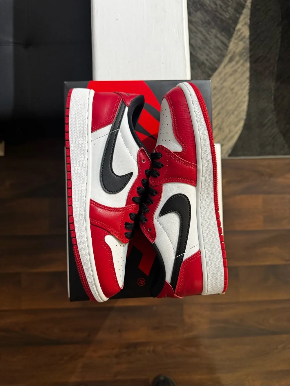 Jordan 1 Retro Low OG Kids 6Y (Youth)
